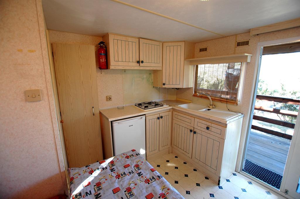 Camping Europa 2 Hotel Capoliveri  Kamer foto