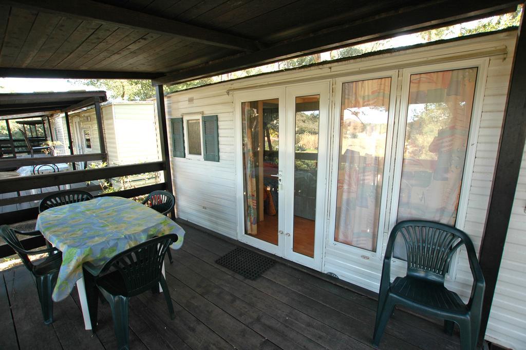 Camping Europa 2 Hotel Capoliveri  Kamer foto