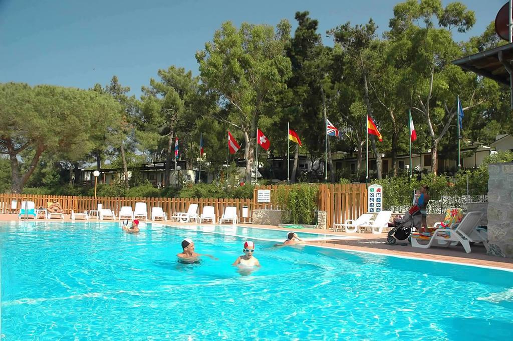 Camping Europa 2 Hotel Capoliveri  Buitenkant foto